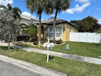 1537 NW 159th Ln, Pembroke Pines, FL 33028