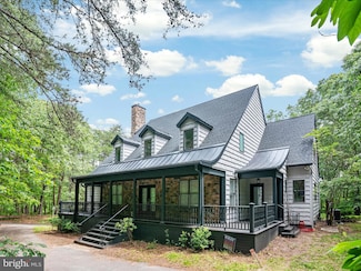 361 N Shore Rd, Pasadena, MD 21122