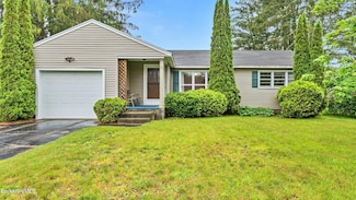 33 Quirico Dr, Pittsfield, MA 01201