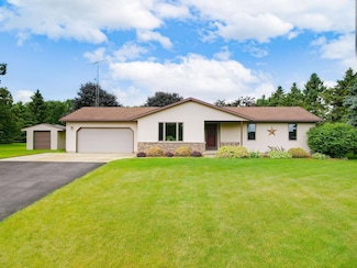 N821 Lake View Dr, Reeseville, WI 53579