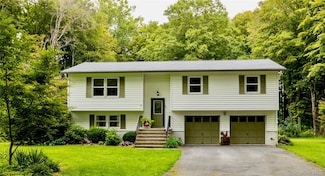 424 Tongore Way, Kingston, NY 12401