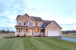 11733 Clarence Center Rd, Akron, NY 14001