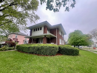 229 E Jefferson St, Arcola, IL 61910
