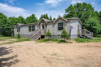 W5671 8th St E, Necedah, WI 54646