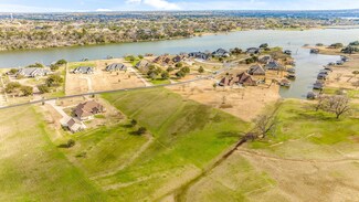 1401 E Scandinavian Ct, Granbury, TX 76048