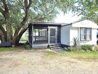 327 Ross Ln, Murrells Inlet, SC 29576