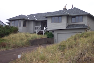 355 Salishan Dr, Lincoln Beach, OR 97388