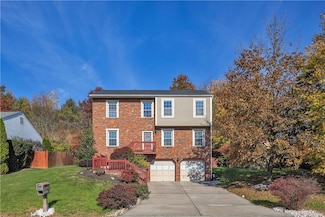 517 Cresthaven Dr, Pittsburgh, PA 15239