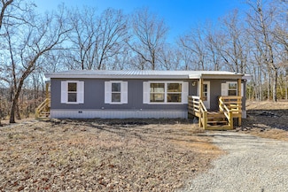 455 State Road B, Phillipsburg, MO 65722