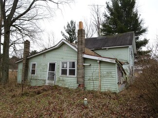 7540 S Us Highway 35, Knox, IN 46534