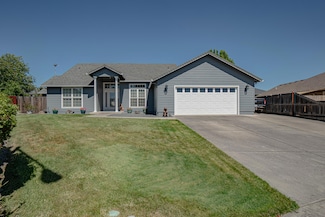 976 Jessica Ct, Eagle Point, OR 97524