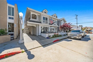 327 Amethyst Ave, Newport Beach, CA 92662