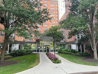 4950 N Marine Dr Unit 1505, Chicago, IL 60640