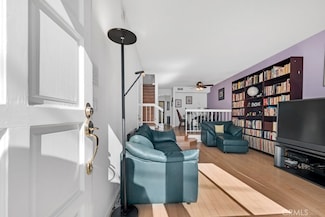 22865 Del Valle St Unit 7, Woodland Hills, CA 91364