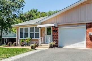 172A Hudson Pkwy, Whiting, NJ 08759