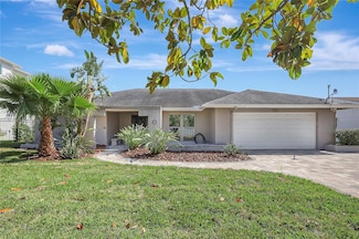 3901 E Eden Roc Cir, Tampa, FL 33634
