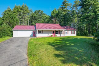 14 Karen Dr, Gardiner, ME 04345