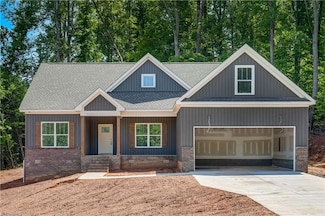 376 Wild Fern Ln, Reidsville, NC 27320