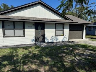 2353 Delrose Dr E, Lakeland, FL 33805