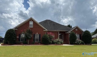 110 Arrow Path Dr, Huntsville, AL 35806