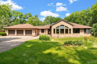 4488 Hill Rd, Oregon, WI 53575