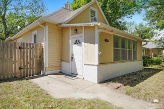 1111 Colorado St, Manhattan, KS 66502