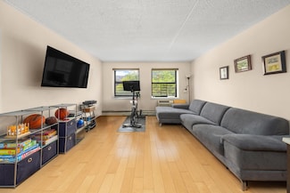 130 Lenox Ave Unit 218, New York, NY 10026