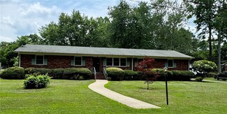 124 Sabra Dr, Easley, SC 29642