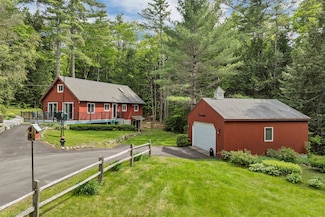 64 Crew Rd, Sanbornville, NH 03872