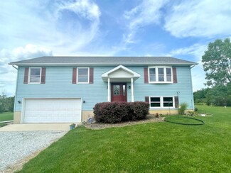 10719 E 662 S, Upland, IN 46989