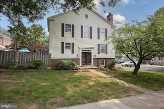 2501 Windbreak Dr, Alexandria, VA 22306