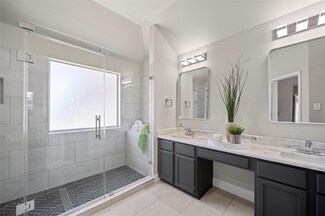 2014 Oak Bend Ln, Garland, TX 75040