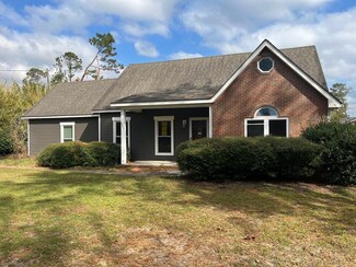 804 Tonie Ave, Douglas, GA 31533
