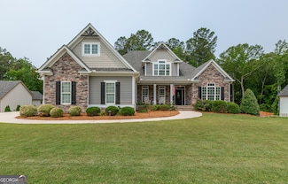 319 Beaconsfield Dr, Sharpsburg, GA 30277