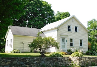 381 N Main St, Wallingford, VT 05773