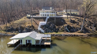 1204 Sibert Dr, Gadsden, AL 35905