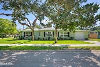 72 Fairview Ave, Ormond Beach, FL 32174