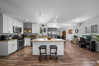9181 Bloomdale St, Santee, CA 92071