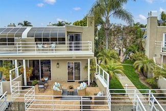 3366 Tempe Dr, Huntington Beach, CA 92649