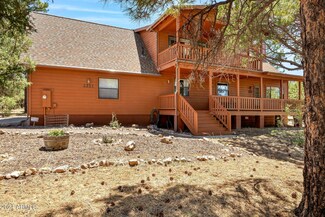 2221 Mountain Lion Ln, Overgaard, AZ 85933