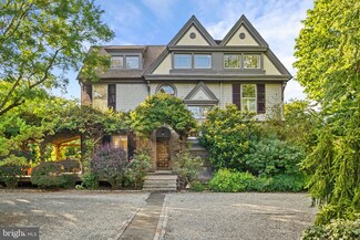 529 E Gravers Ln, Glenside, PA 19038