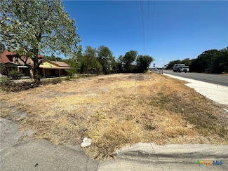 295 S West End Ave, New Braunfels, TX 78130