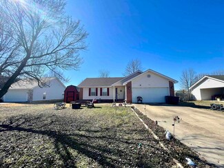 301 Dorton St, Bay, AR 72411