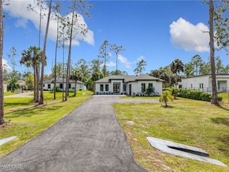 4160 10th Ave NE, Naples, FL 34120