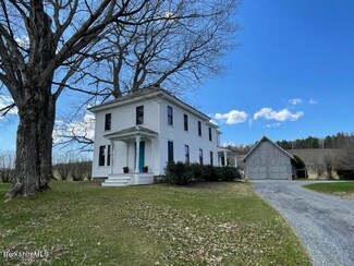 2189 Green River Rd, Williamstown, MA 01267