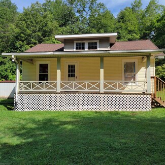3021 Pond Lick Hollow Rd, Pulaski, VA 24301