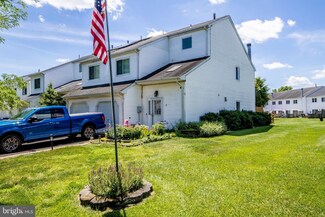 2 Nutmeg Dr, Lumberton, NJ 08048