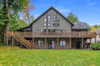 N8234 Oak Ln, Crivitz, WI 54114