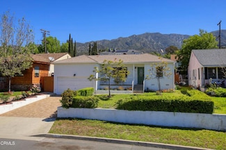 3749 Fairesta St, La Crescenta, CA 91214