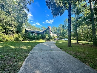 1900 Deerpath Rd, Dothan, AL 36303